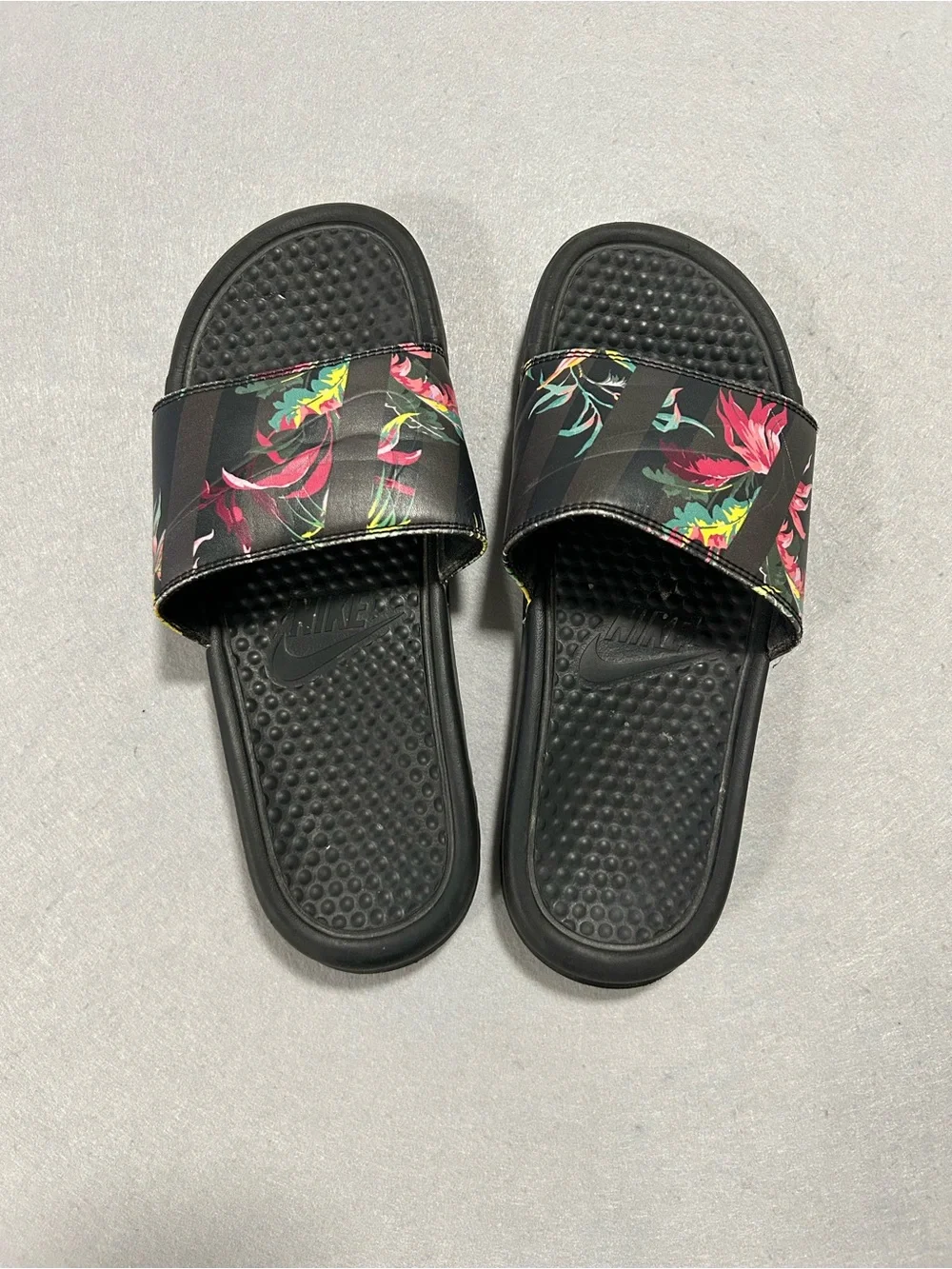 Nike Benassi JDI Print Slide Black Tropical Floral Sandals Mens Size 7